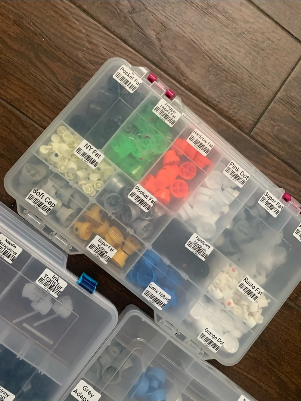 Spray paint caps